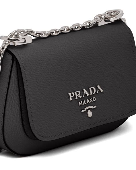 prada tote saffiano